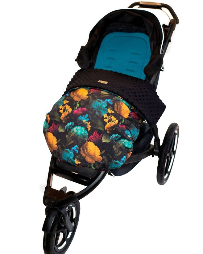 Představuju vám první ze setů podložky a deky pro kočárky Thule, v petrolejové barvě a vzoru hortenzií. Ty sety, které se...